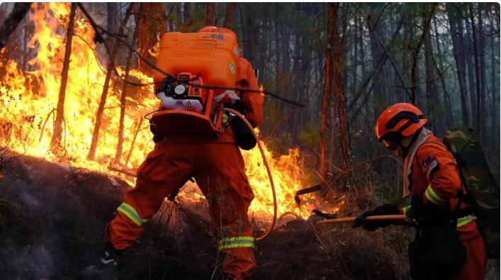 力量前置高?；痣U(xiǎn)區(qū)，打好防范化解重大安全風(fēng)險(xiǎn)主動(dòng)仗