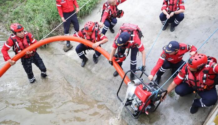 實戰(zhàn)練兵強本領 筑牢防汛“安全堤”瀍河區(qū)舉行防汛應急搶險演練